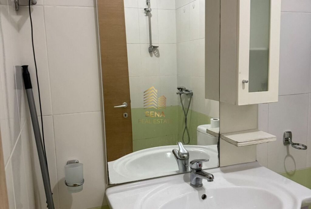 Qira, Apartament 1+1+blk, Ali Dem – Ish Tregu Elektrik, 55.000 Lek/muaj