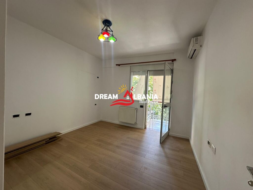 Ufficio in affitto in via Lidhja e Prizrenit a Garda, Tirana (ID 42215485)