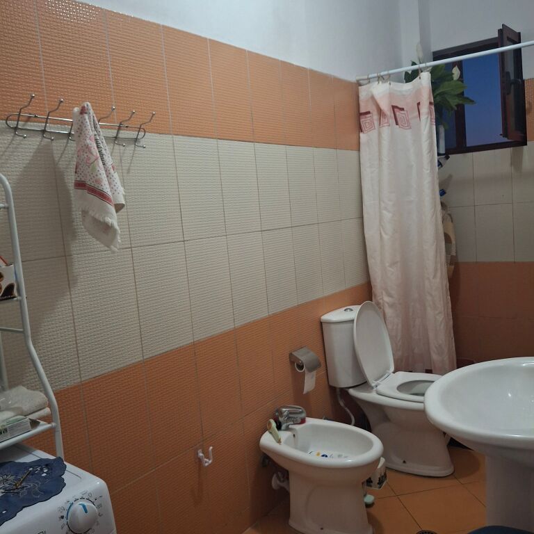 Vendesi in vendita 1+1
