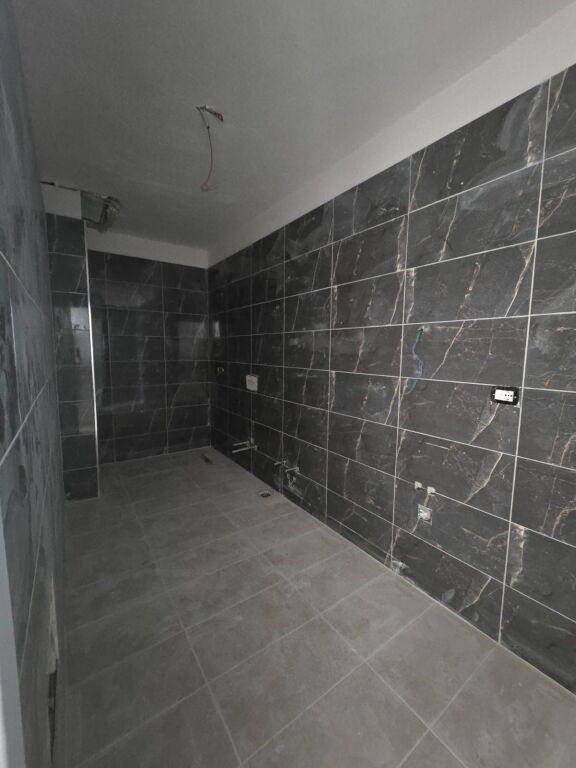 Apartament per shitje 2+1+2 te Ish fusha aviacionit