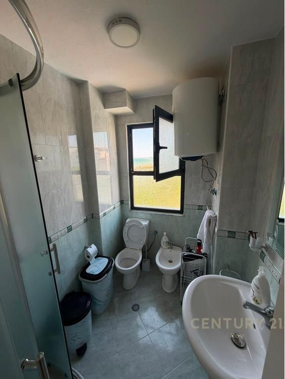 SHITET APARTAMENT 1+1 NE VIJEN E PARE ME DETIN !