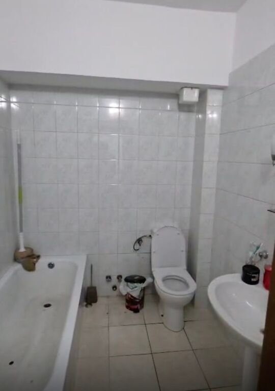 Apartment for sale 3+1+2 at Komuna e Parisit