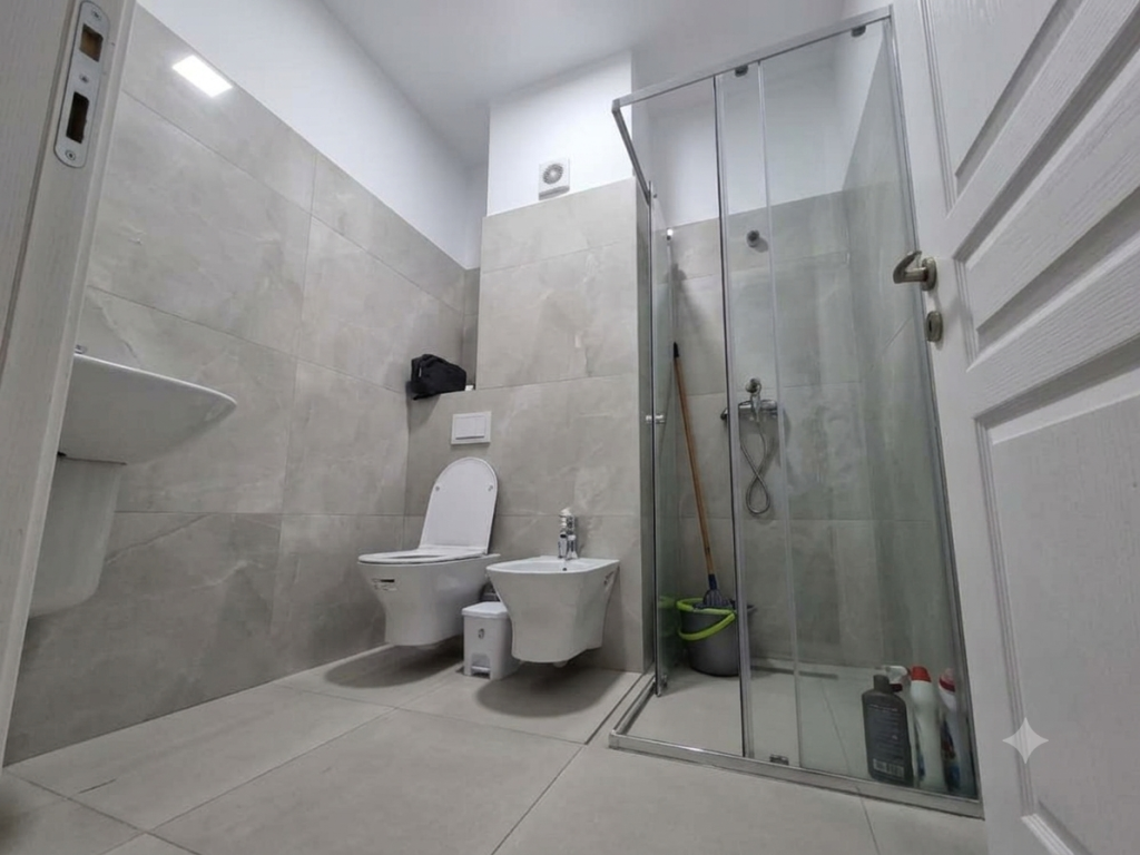 Qera,Apartament 2+1+post parkimi tek Kompleksi ASL!