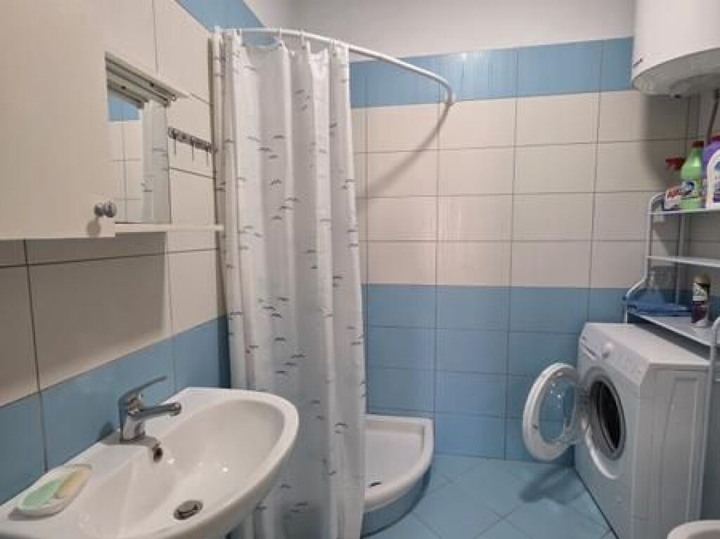 Disponiamo di un appartamento 2+1+2, in affitto vicino a Ozone.