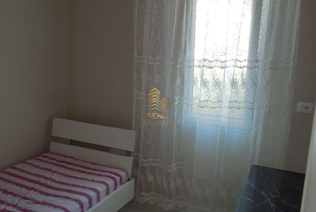 Affitto, Ingresso Privato 3+1+Blk, Via Elbasan, 55.000 Lek/Mese