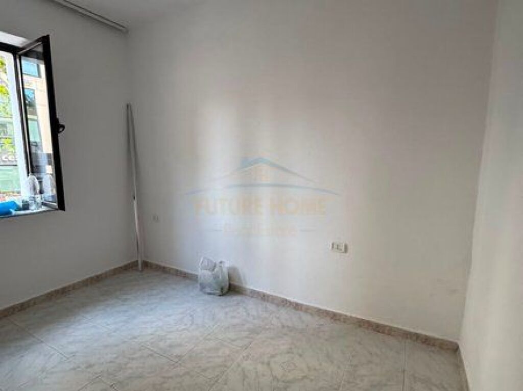 Affitto, Appartamento 2+1, Via Myslym Shyri, Tirana.