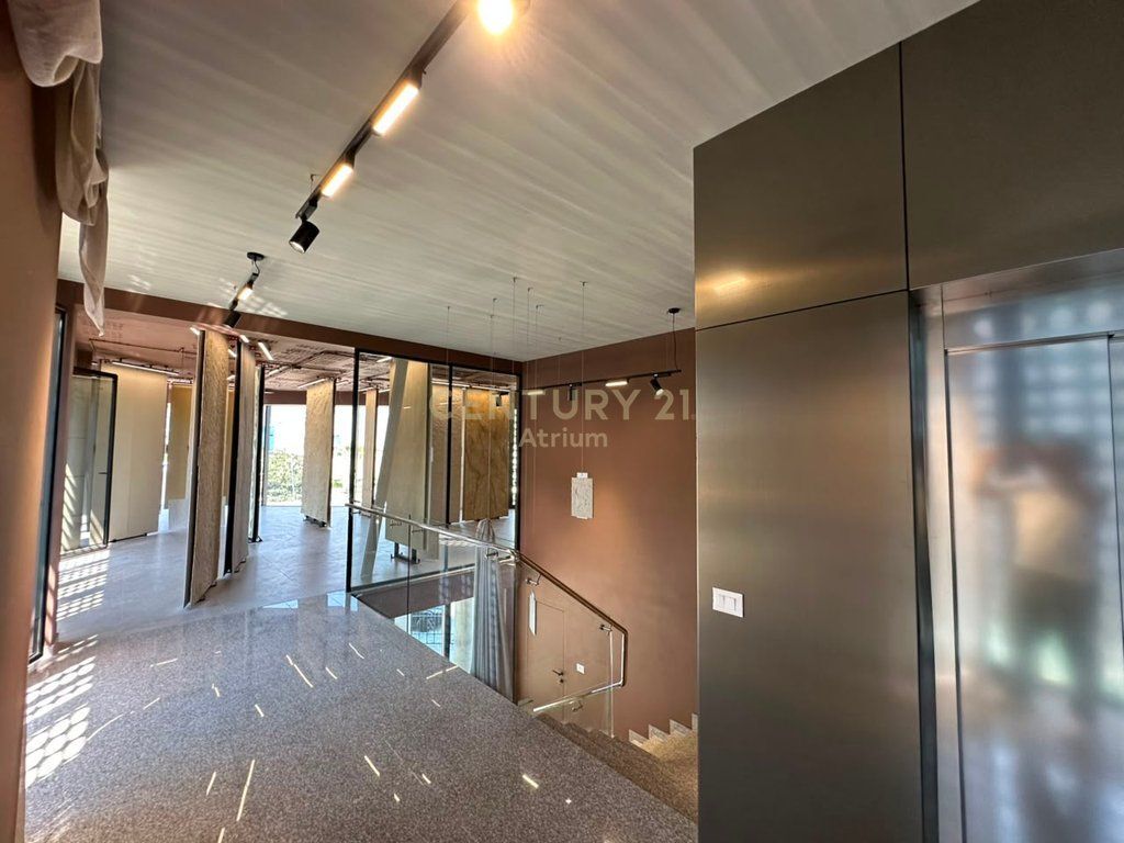 TIRANA-DURRES HIGHWAY, COMMERCIAL BUILDING FOR RENT IN FRONT OF QTU!!!