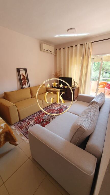 🏡 APARTAMENT ME QERA  PLAZH DURRES VIJE  E PARE
