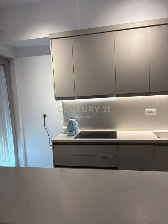FOLEJA E GJELBER, APPARTAMENTO 3+1+2+2 P.PARCHEGGIO IN AFFITTO 1.500 € /Mese
