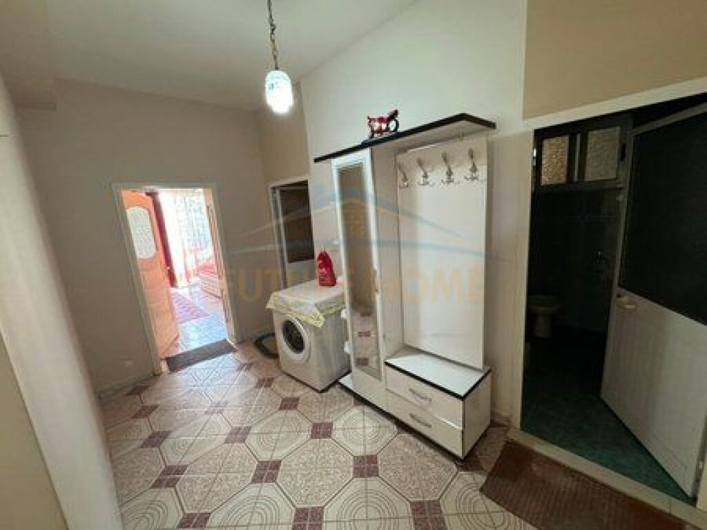 Qira, Apartament 2+1+2+ Post Parkimi, Sauk