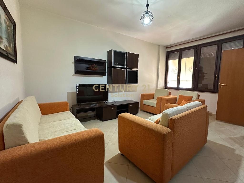 DUPLEX 1+1 FOR RENT NEAR THE PARK OF THE PARIS COMMUNE!