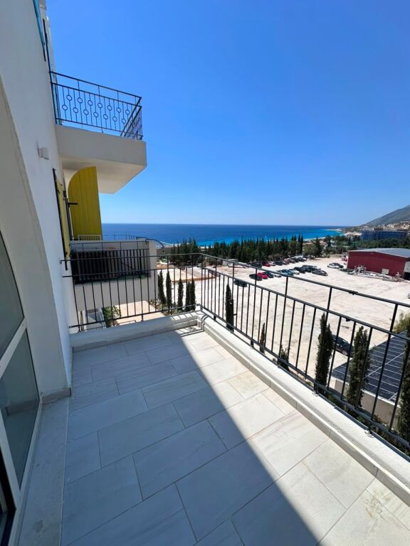 SHITET APARTAMENT 2+1 NE SANTORINI VILLAGE, DHERMI