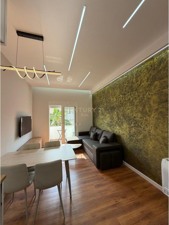 Appartamento 2+1+2 in affitto nel Centro di Durazzo! 700 € /Mese