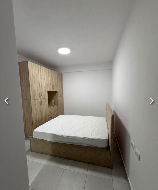 Jepet me qera Apartamenti 2+1 , perballe Spitalit Amerikan 3 Kompleksi Golden Park 600 mije leke te vjetra