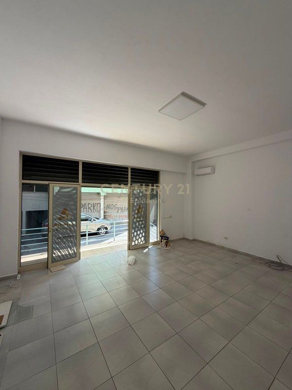 Ambient Biznesi me Qira tek Ish-Rajon, Durrës 500 € /Muaj