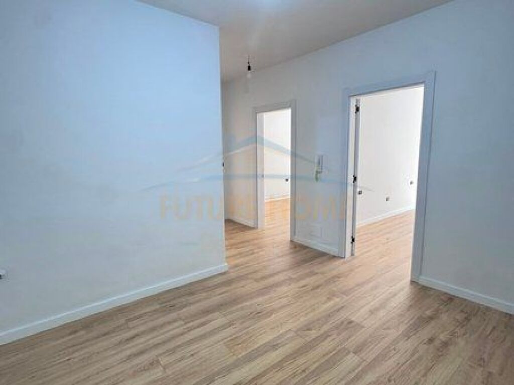 Shitet, Apartament 2+1+2, Don Bosko, Tiranë