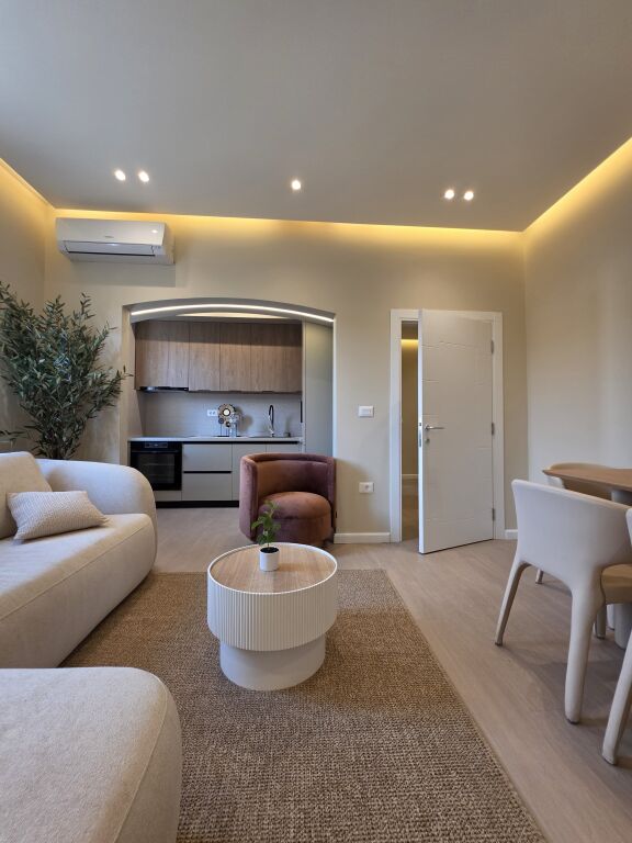 Apartament 2+1 per qira te Brryli !
