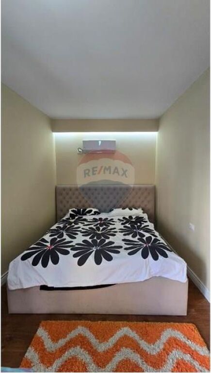Appartamento 2+1 con super veranda in vendita a Yzberisht