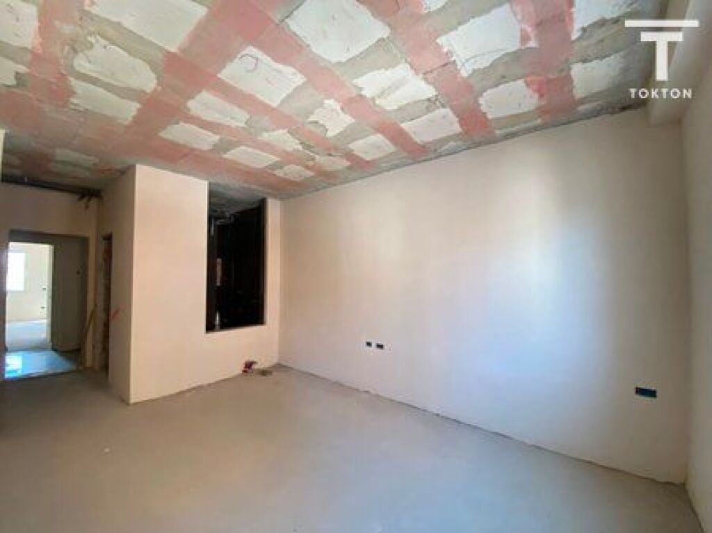 QIRA, AMBIENT BIZNESI, WHITE PALACE RESIDENCE, PASKUQAN