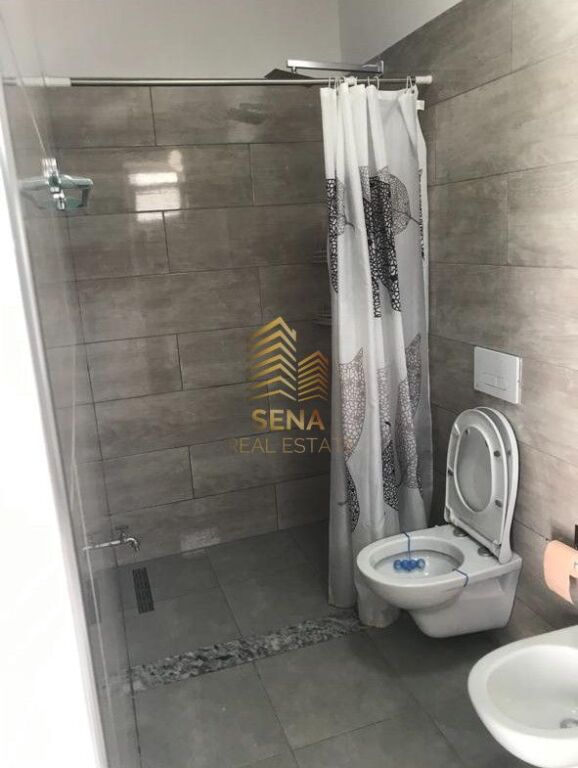 Affitto, Ingresso Privato 3+1+Blk, Via Elbasan, 55.000 Lek/Mese
