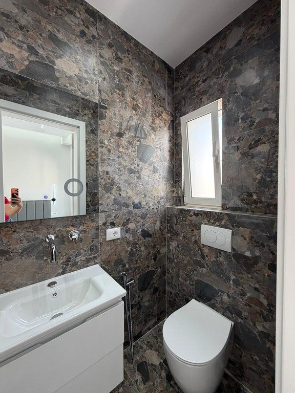 Appartamento 2+1+2 in affitto nel Centro di Durazzo! 700 € /Mese