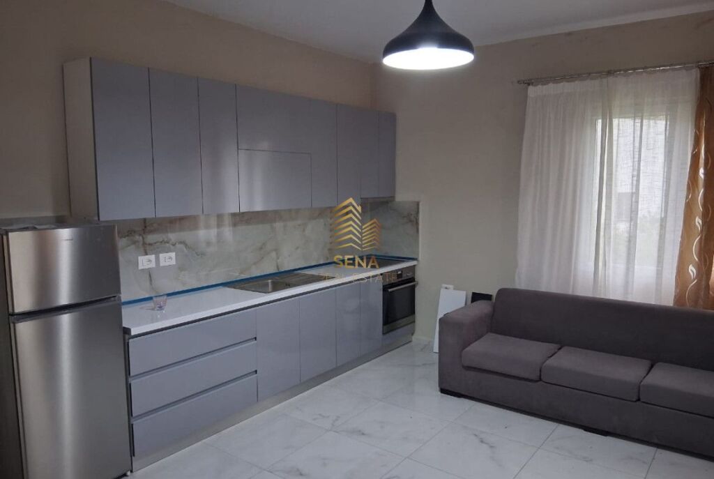 Affitto, Ingresso Privato 3+1+Blk, Via Elbasan, 55.000 Lek/Mese