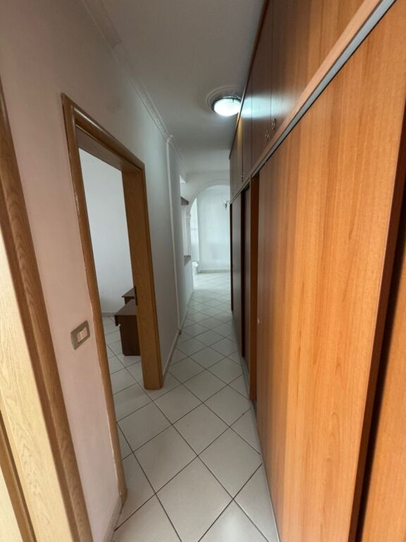 Appartamento 2+1+1 Balcone In Affitto