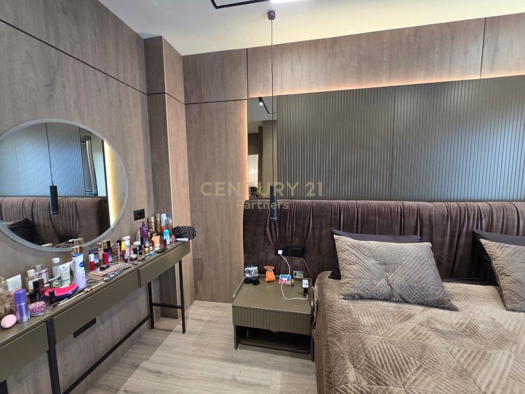 *FOR SALE APARTMENT 2+1+2&amp; PARKING SPACE – FORMER AVIATION FIELD, TIRANA