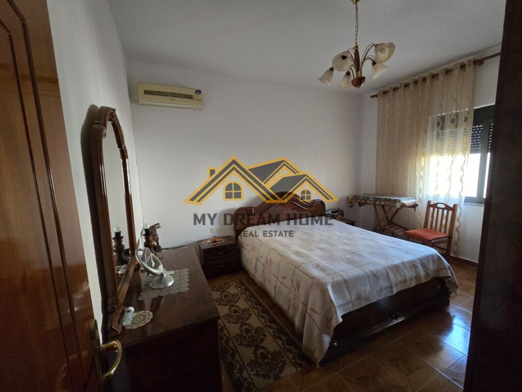 VENDESI APPARTAMENTO 3+1+DEPOSITO+GARAGE EX QUARTIERE