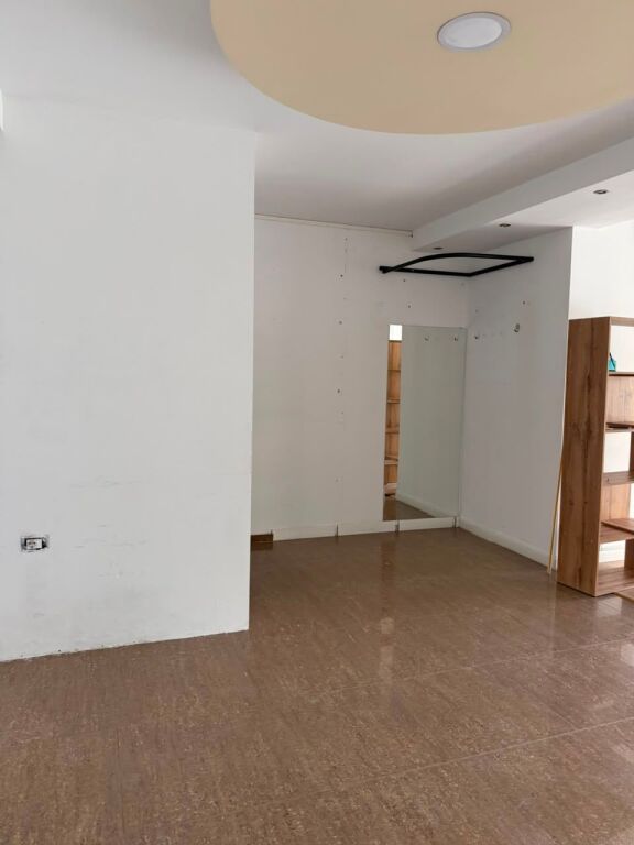 JEPET DYQAN ME QERA, BULEVARDI MIGJENI