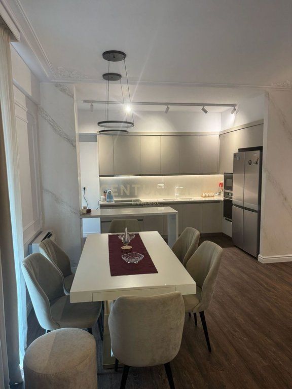 FOLEJA E GJELBER, APARTMENT 3+1+2 P.PARKING FOR RENT