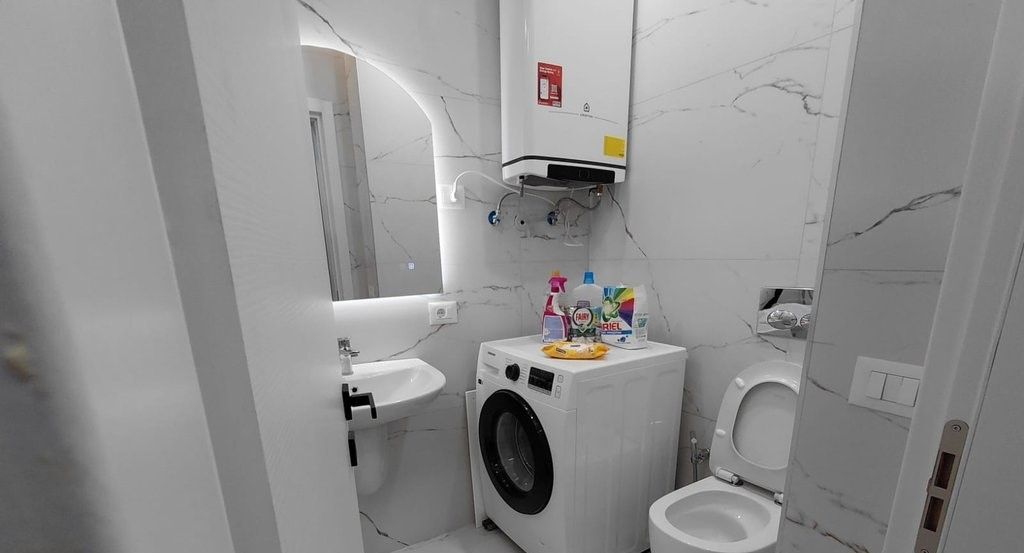 JEPET APARTAMENT 2+1+2 TEK ISH FUSHA!