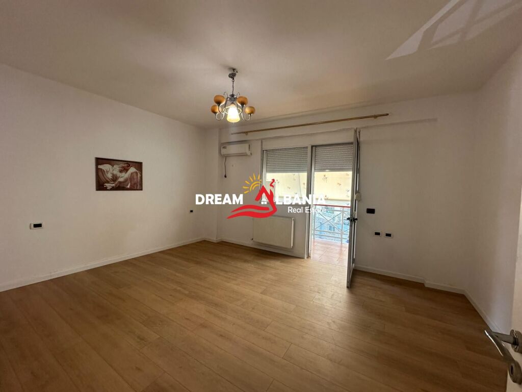 Ufficio in affitto in via Lidhja e Prizrenit a Garda, Tirana (ID 42215485)