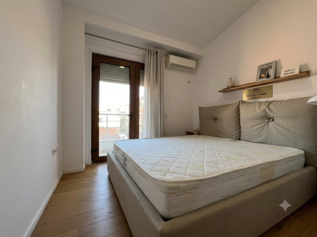 Rent, Duplex + Parking Space, Dry Lake
