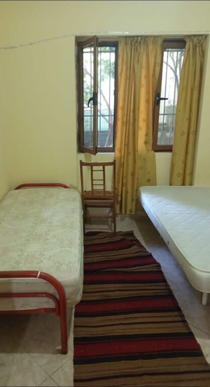 GARSIONERE 21000 LEKE DHE APARTAMENT 1+1. 23000 LEKE.RRUGA 5 MAJI