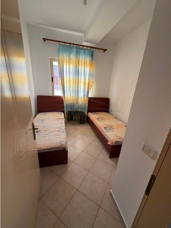 Shitet Apartament 2+1, Misto Mame