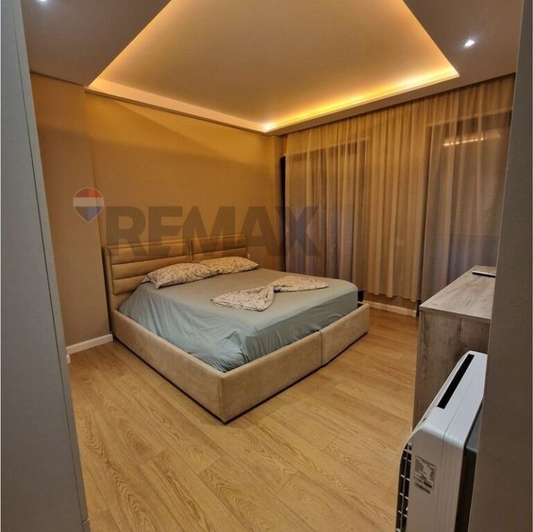 Ish Venue, Apartament 3+1 per qira 80000 Lek