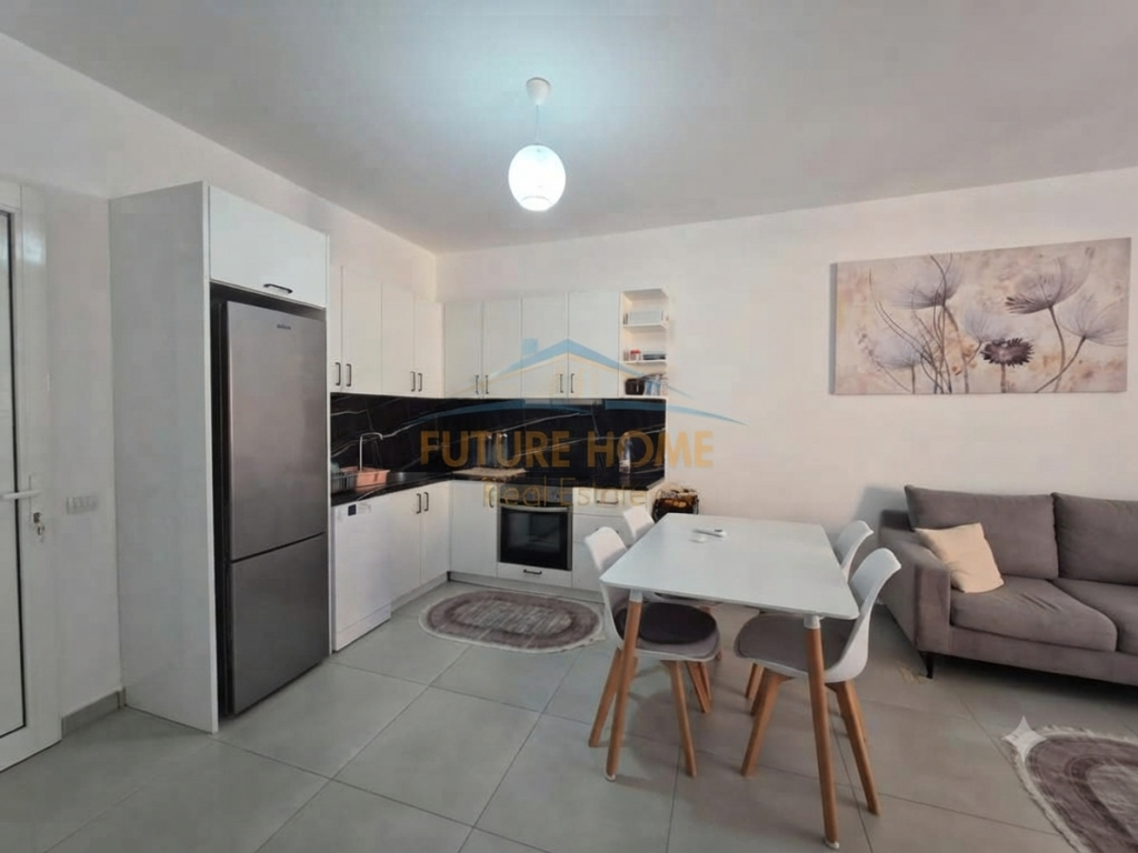 Qera,Apartament 2+1+post parkimi tek Kompleksi ASL!