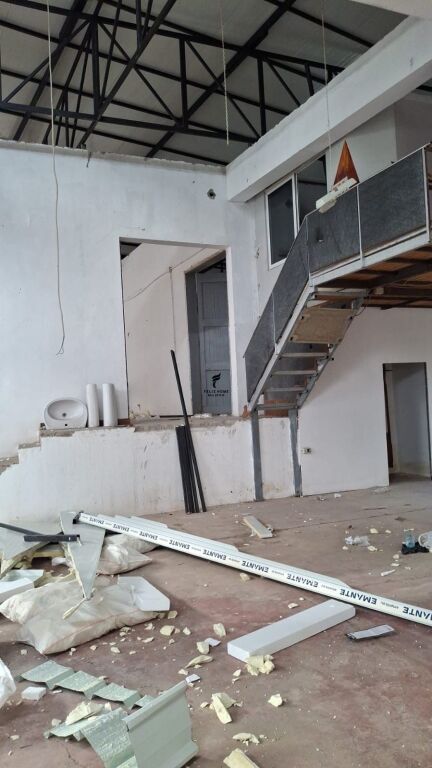 MAGAZZINI IN AFFITTO 500M2 KOMBINAT 2.500 EURO FH-83711