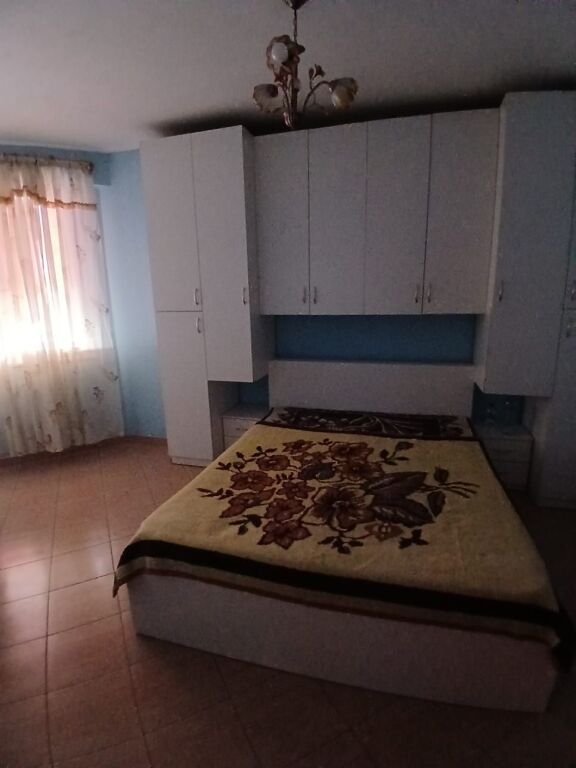 JEPET APARTAMENT ME QERA 1+1, ASTIR