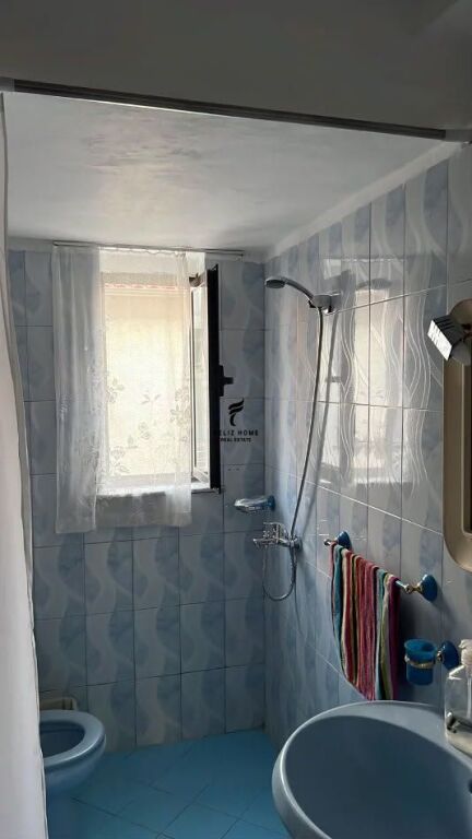 APARTAMRNT ME QERA 2+1 XHAMIA E TABAKEVE 60.000 LEKE FH-83758