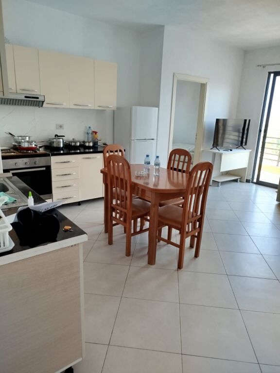 Shitet apartament 1+1 Astir 76m2