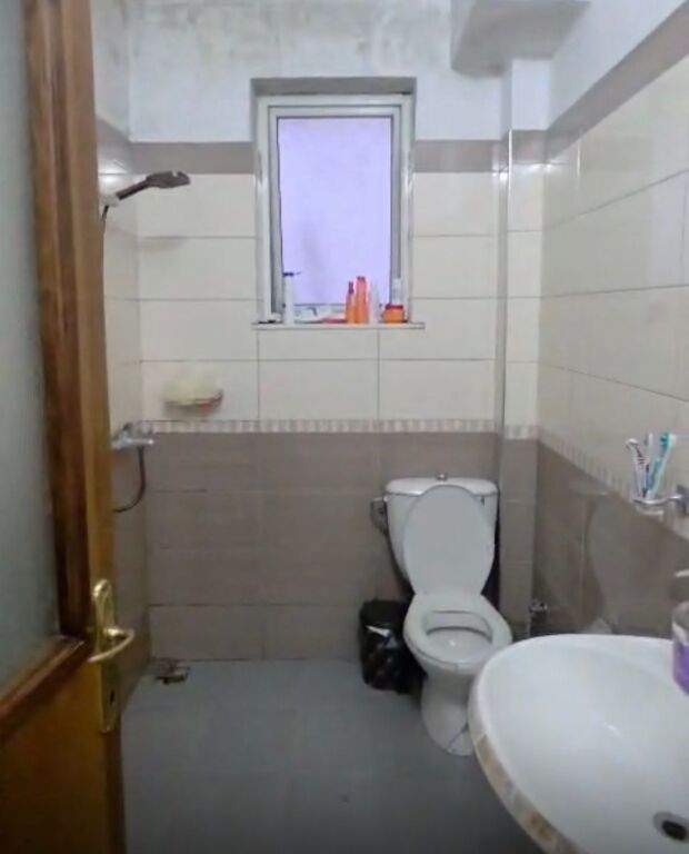 Apartment for sale 3+1+2 at Komuna e Parisit