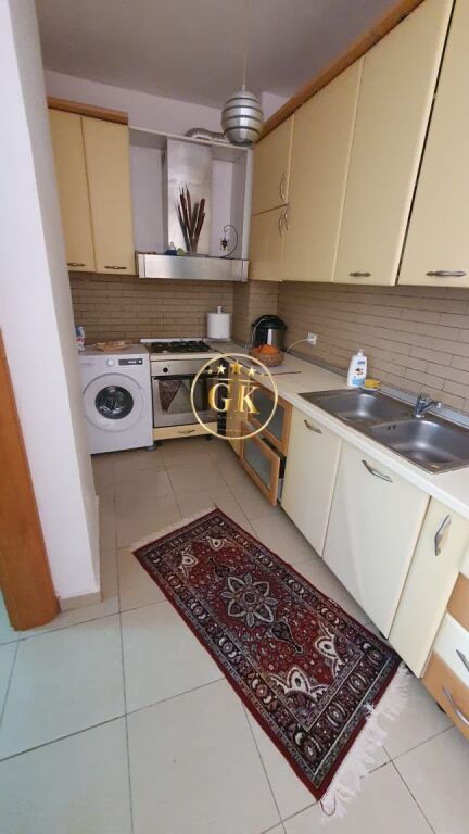 🏡 APARTAMENT ME QERA  PLAZH DURRES VIJE  E PARE