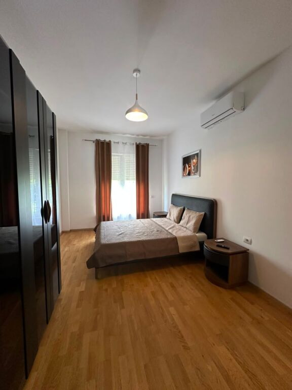 Jepet me qira apartament 2+1+2