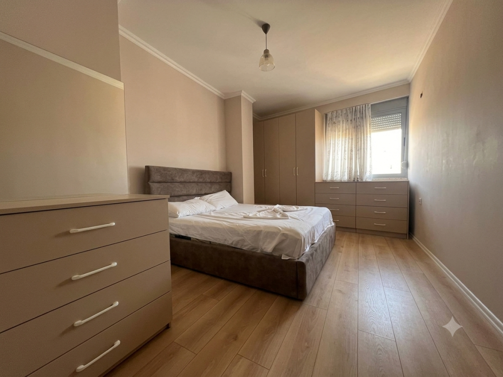 Qera, Apartament 2+1, Misto Mame