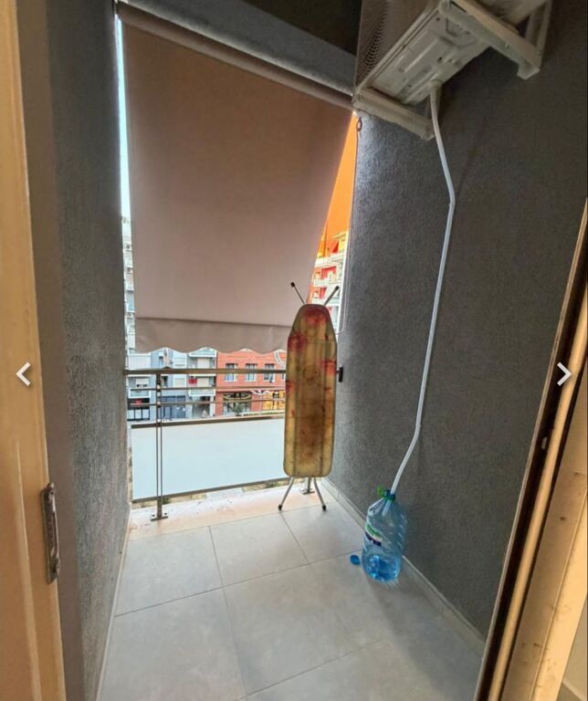 Appartamento 2+1 in affitto, di fronte all'Ospedale Americano 3 Complesso Golden Park 600 Mila lek