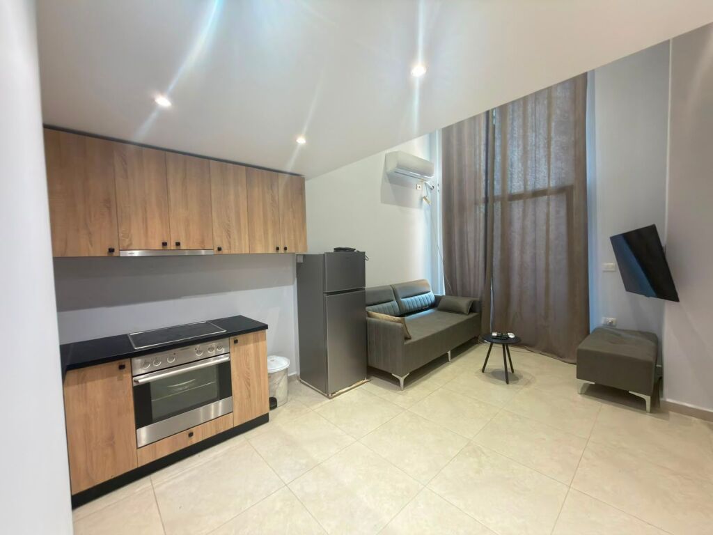 Jepet me qira apartament (Dupleks Tek Golden Park 3