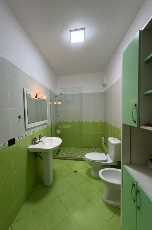 In affitto Appartamento 2+1, Astir vicino Villa L 550 Mila lek