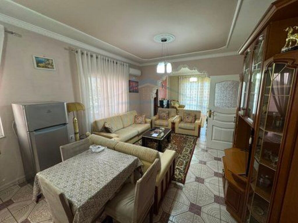 Qira, Apartament 2+1+2+ Post Parkimi, Sauk